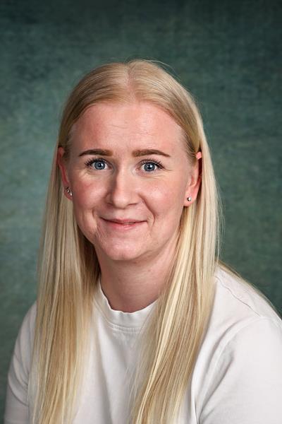 Bilde av ansatt i barnehagen. - Klikk for stort bilde
