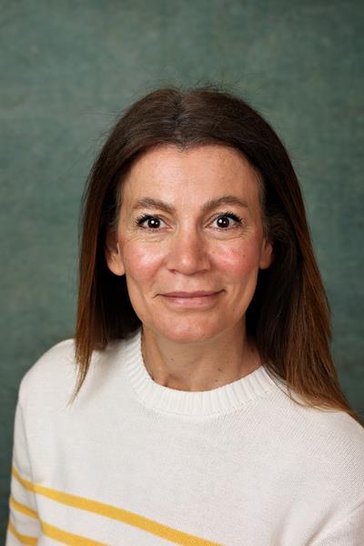 Portrett av ansatt i barnehagen. - Klikk for stort bilde